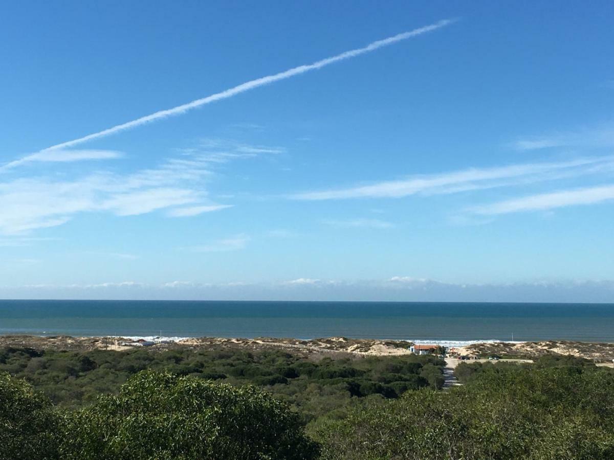 Lovely Apartment, 4 Min Best Beaches, Near Lisbon Centre Charneca  Bagian luar foto